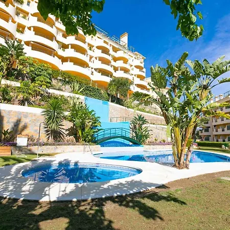 Sunny - Spacious 2 Bedroom With Seaview Apartment Marbella