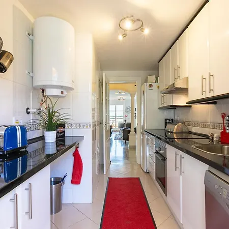 Apartment Sunny - Spacious 2 Bedroom With Seaview *