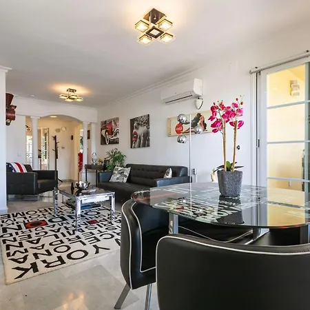 Apartment Sunny - Spacious 2 Bedroom With Seaview *