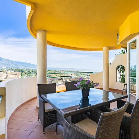Apartment Sunny - Spacious 2 Bedroom With Seaview