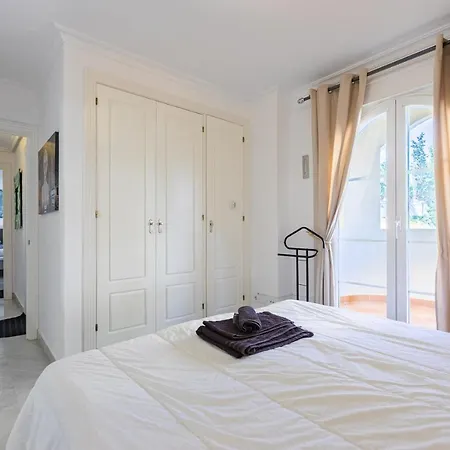 Apartment Sunny - Spacious 2 Bedroom With Seaview Marbella